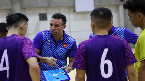 Giành vé vào tứ kết châu Á, HLV ĐT futsal Việt Nam nói điều bất ngờ về các học trò